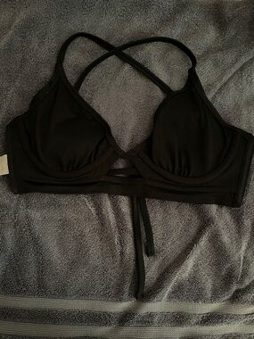 Shade & Shore Black Cross-Back Strappy Bralette